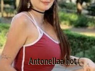 Antonellaa_hot