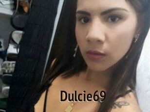 Dulcie_69