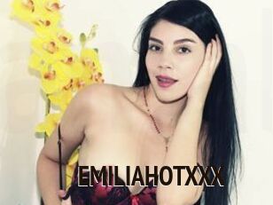 EMILIAHOTXXX