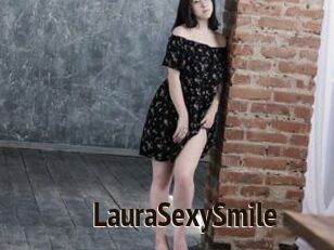 LauraSexySmile
