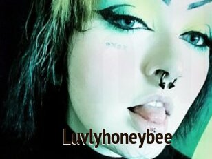 Luvlyhoneybee