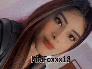 MiaFoxxx18