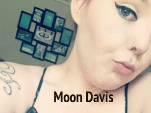 Moon_Davis