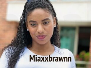 Miaxxbrawnn