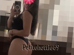 Petitehottie69