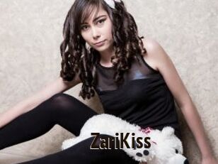 ZariKiss